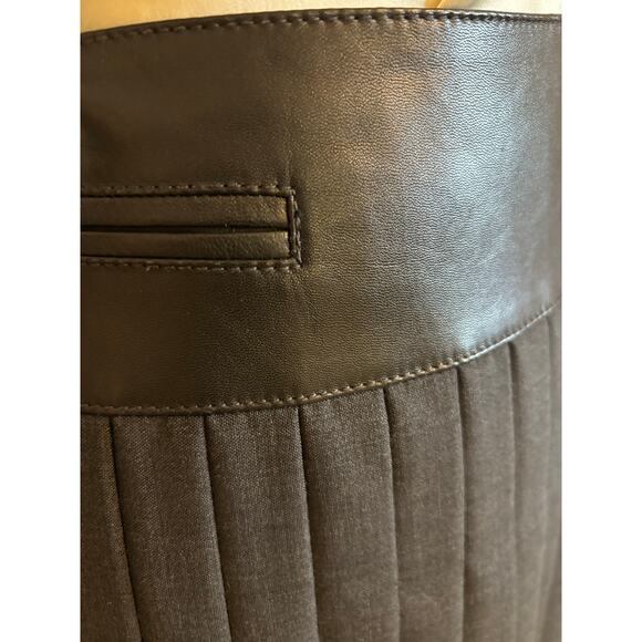 W BY WORTH Wool Blend Leather Upper Waist Pleated Skirt - Picture 4 of 6